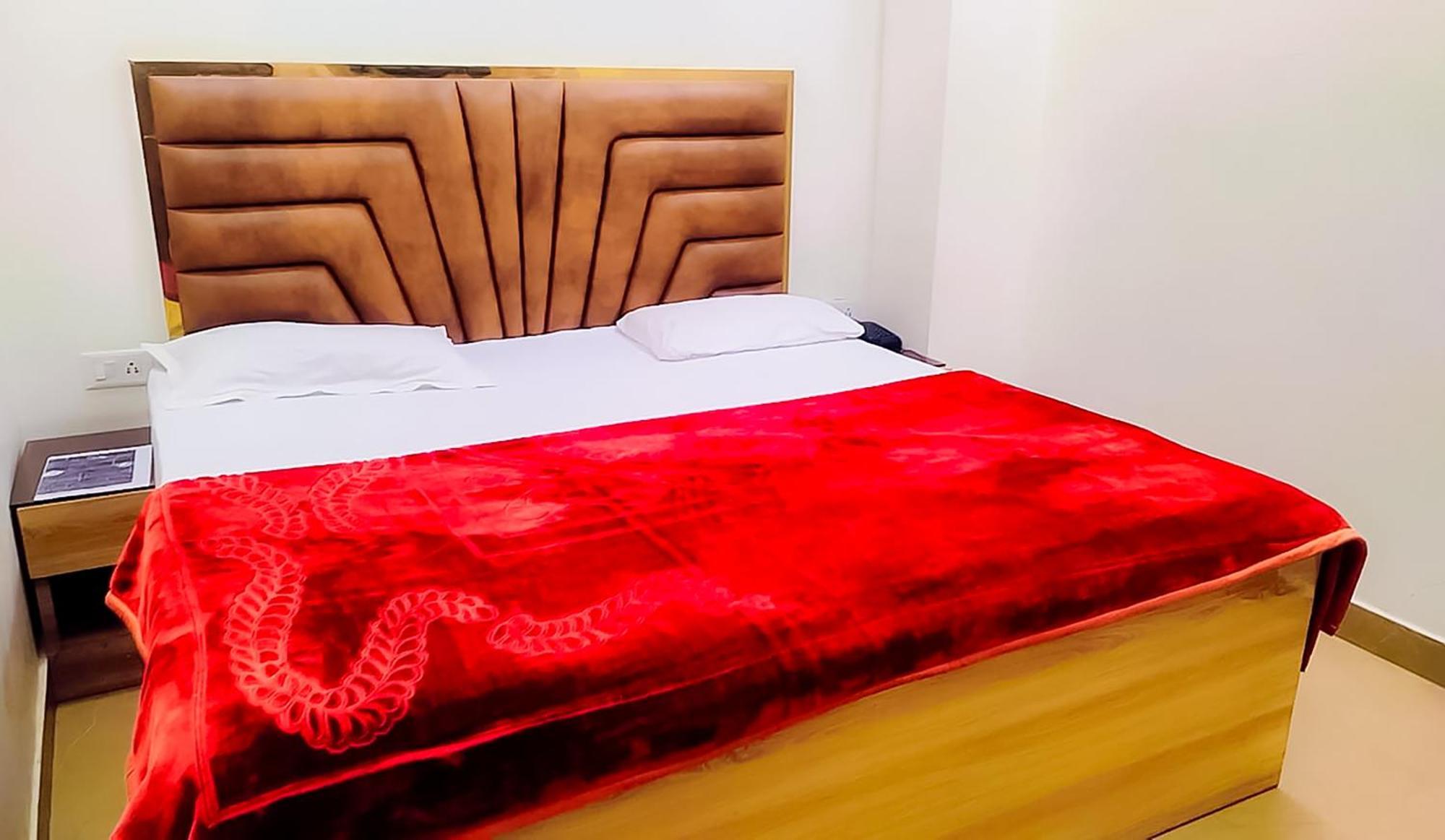 Hotel Sukoon - Ramesh Nagar New Delhi Eksteriør bilde