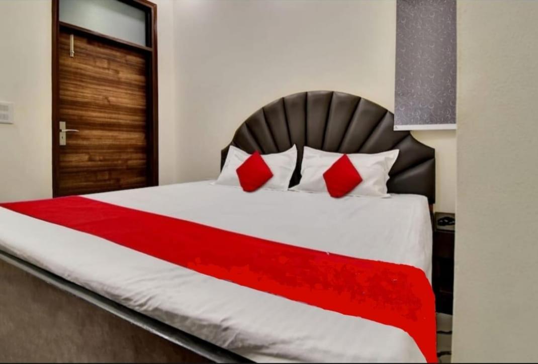 Hotel Sukoon - Ramesh Nagar New Delhi Eksteriør bilde