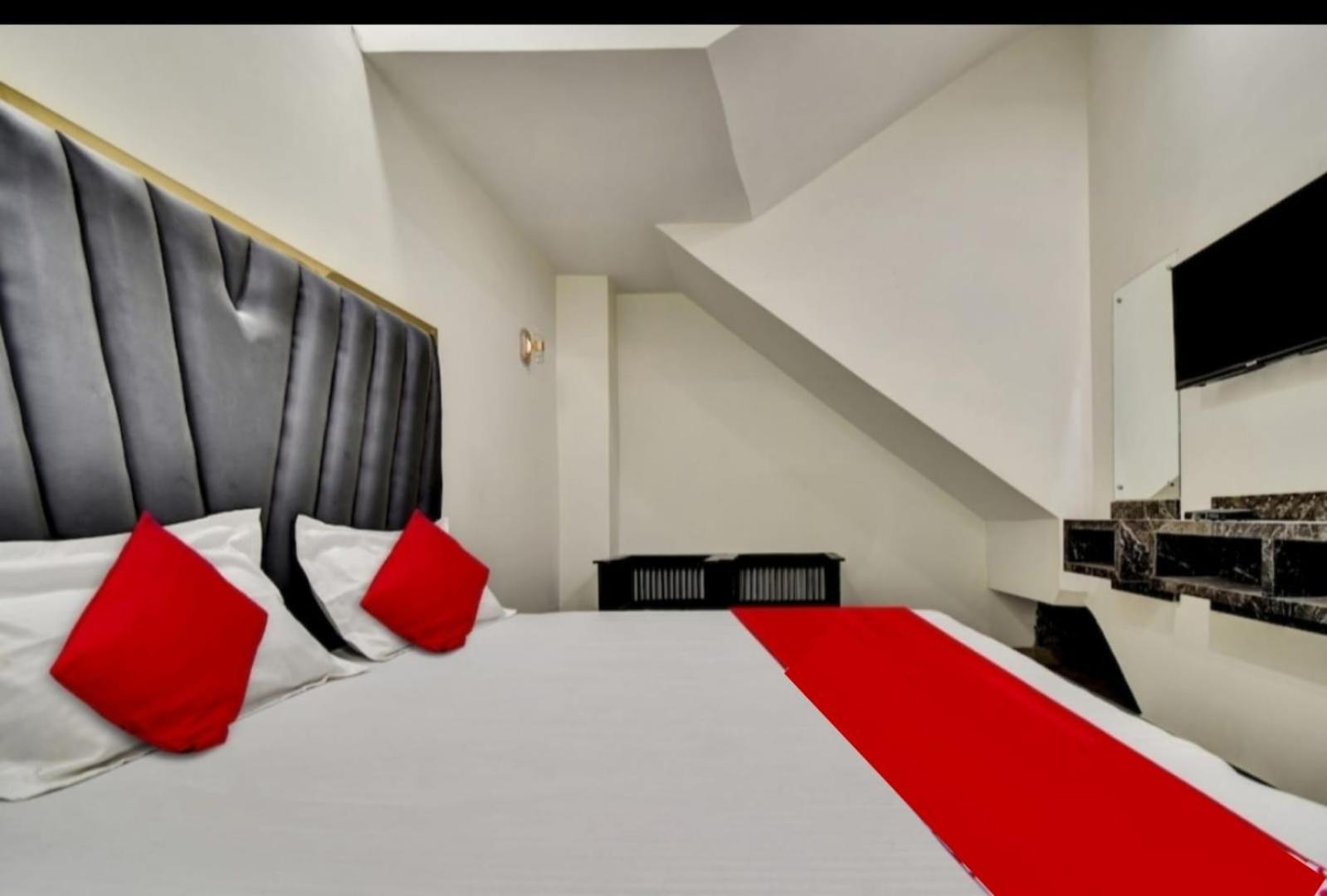 Hotel Sukoon - Ramesh Nagar New Delhi Eksteriør bilde